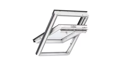 VELUX GGU 0062 - Billenő fa tetőtéri ablak, fehér PU bevonattal