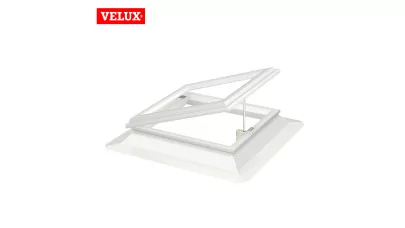 VELUX INTEGRA CVJ 0210 - Elektromos felülvilágító ablak lábazat 15 cm magas 2.